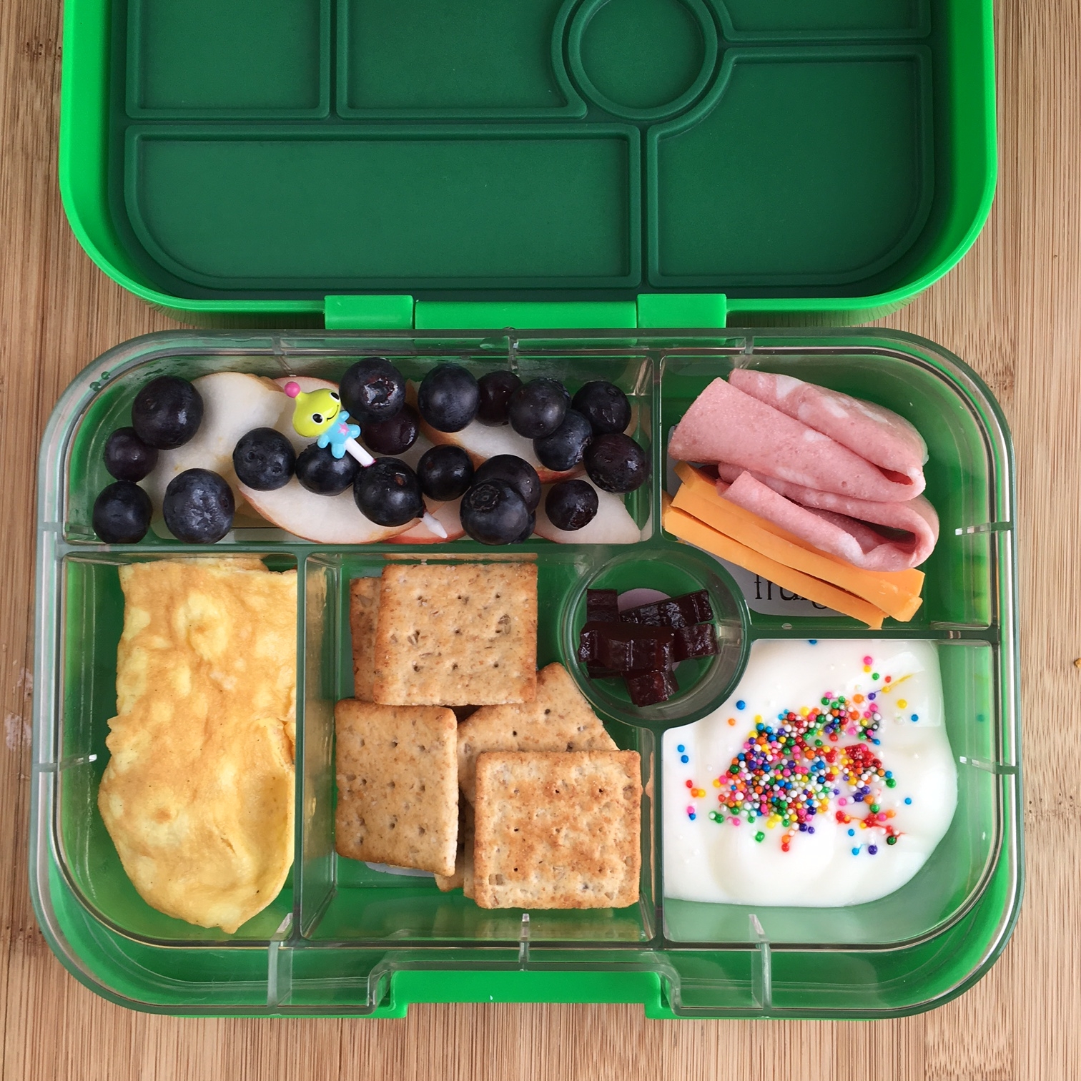 What's in my lunch box? | Little Grazers - delicious food for little hands